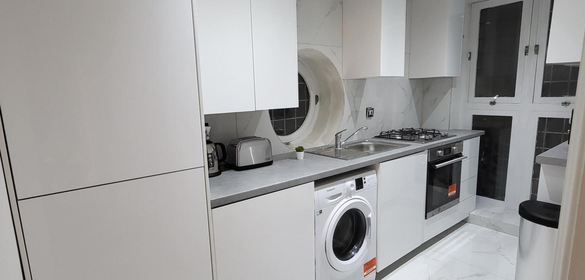 Stunning 2 Bedroom Apartment In Canary Wharf - Morland Apartments 런던 객실 사진